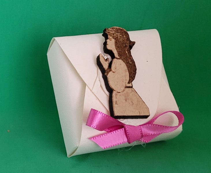 ../Images/mini boite blanc communiante 2023.jpg